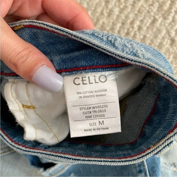 Vici Distressed Bermuda Jean Shorts - Picture 5 of 5